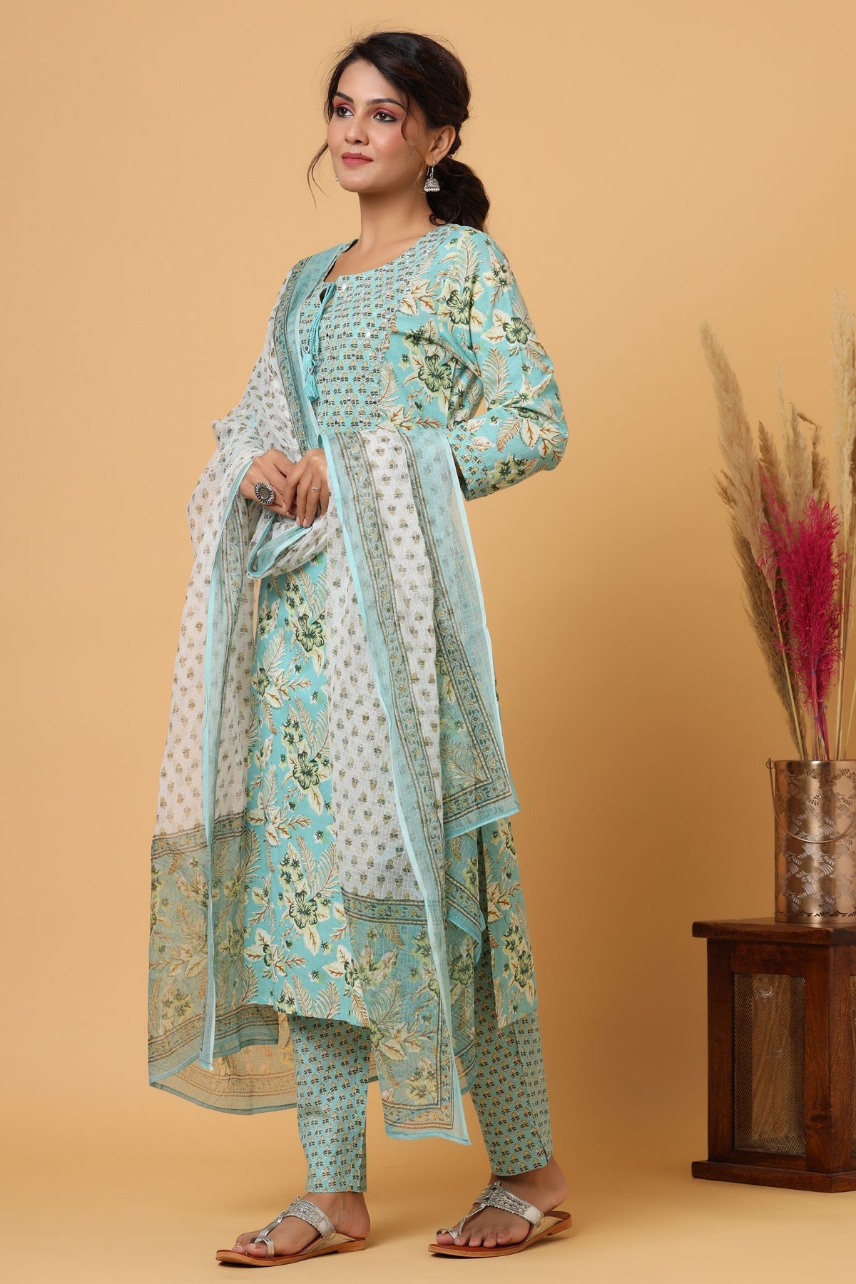 Kaajh Women's Green Mirror Embroidered Suit Set