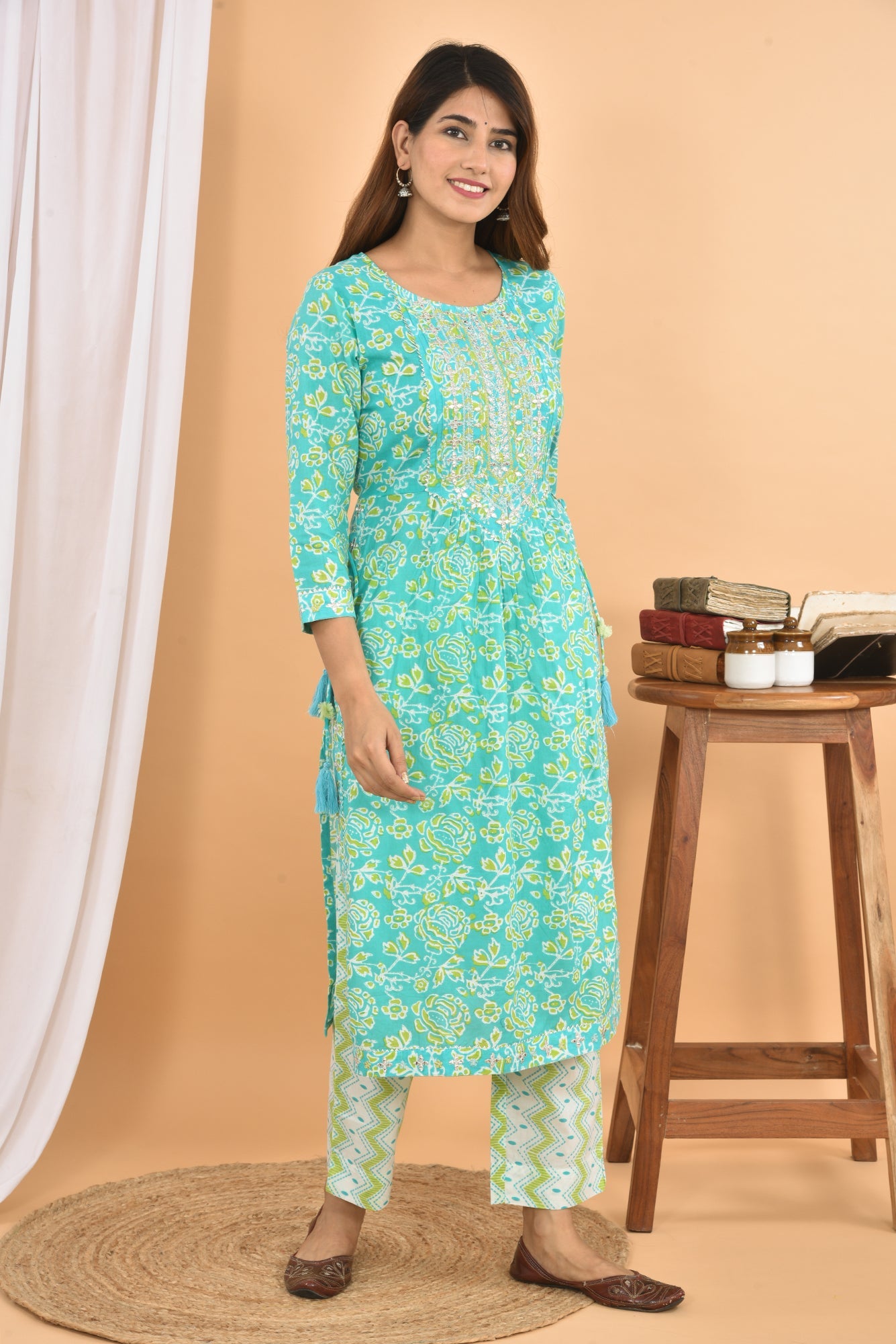 Kaajh Women's Sea Green Floral Printed Kurta Pant Set