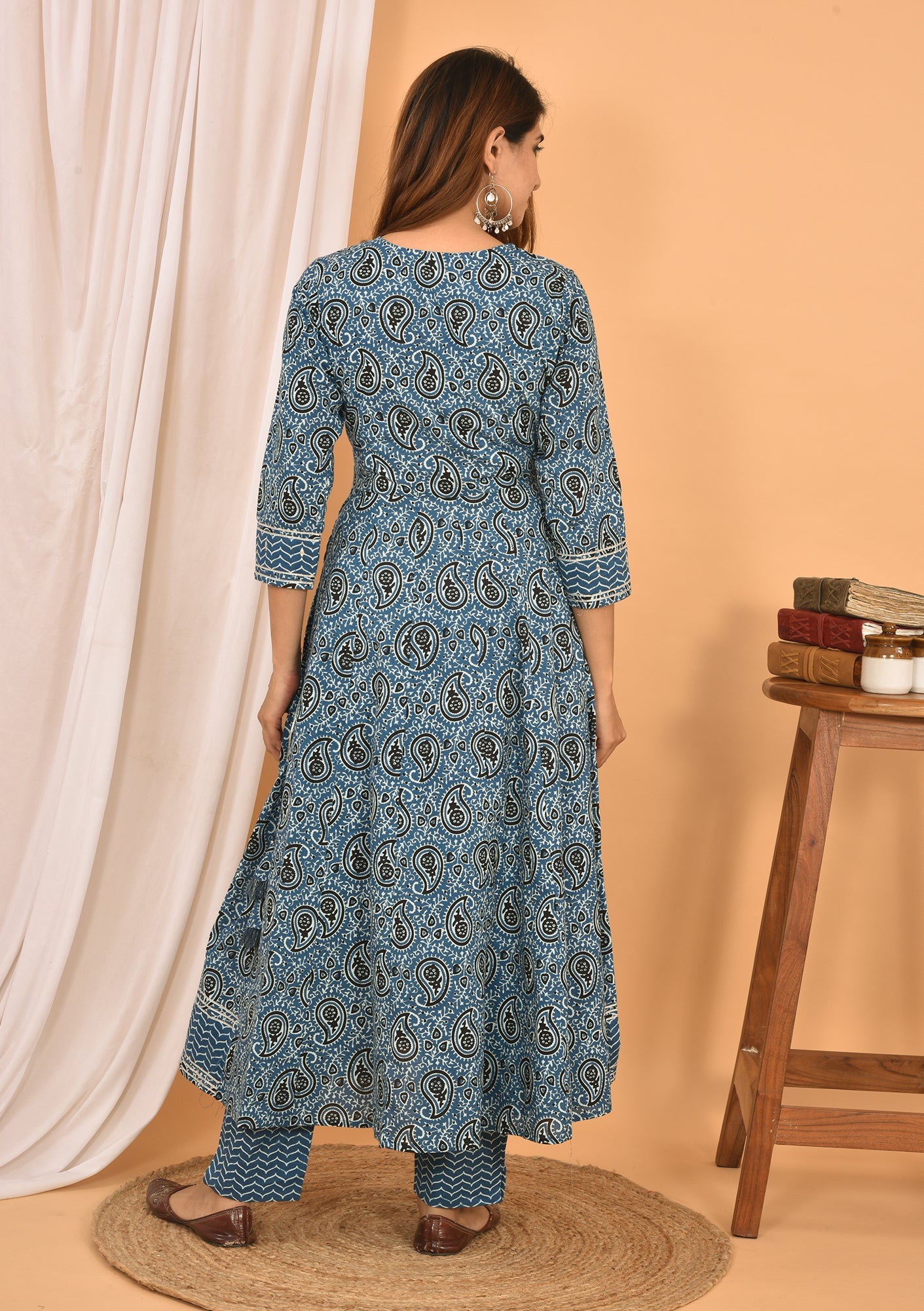 Kaajh Women's Blue Embellished Anarkali Suit Set