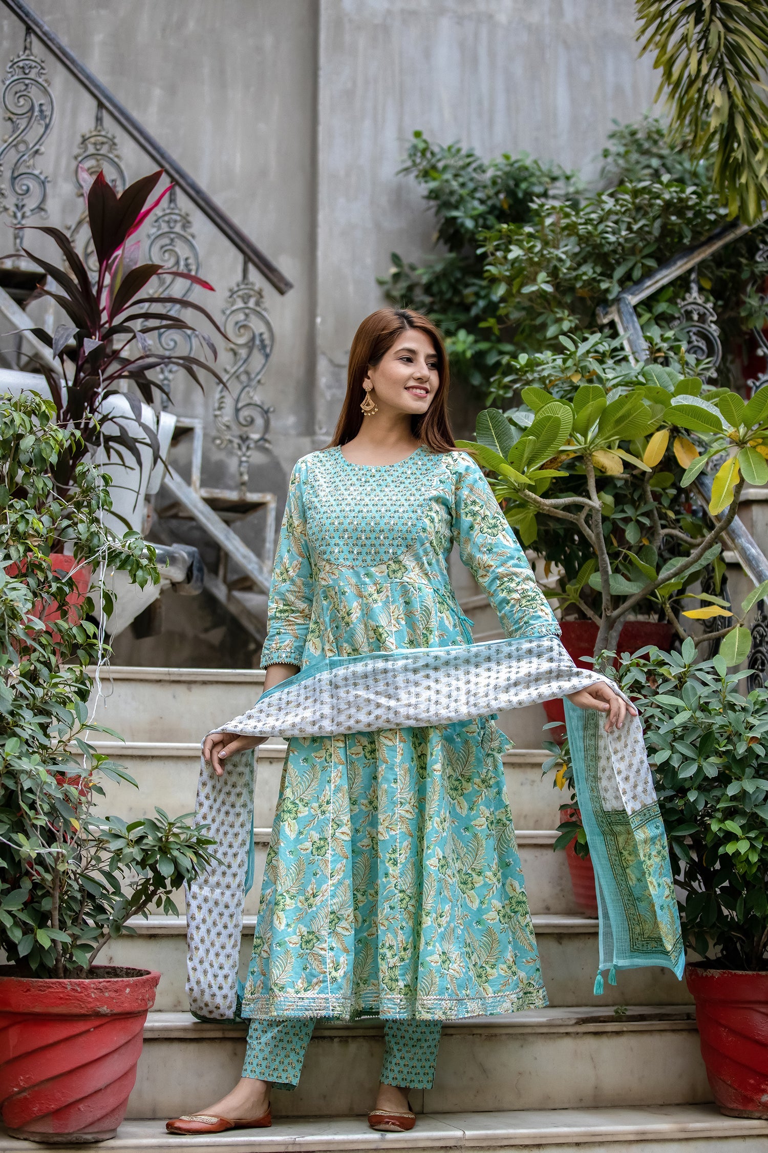 Kaajh Women's Green Mirror Embellished Anarkali Suit Set