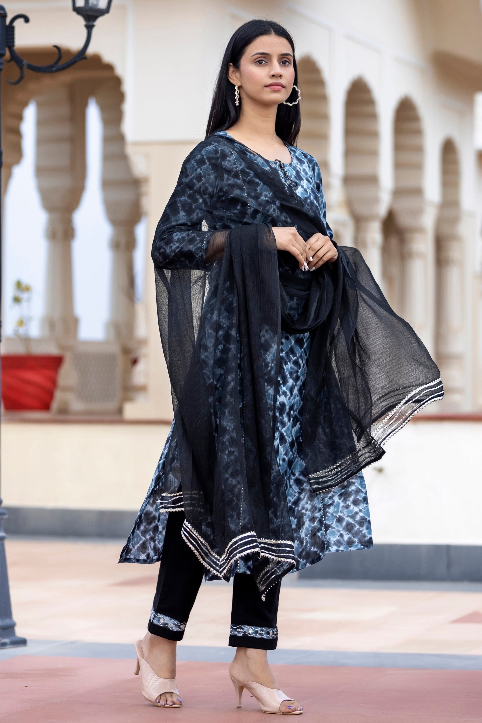 Kaajh Women's Black Tie Dye Print Cotton Suit Set