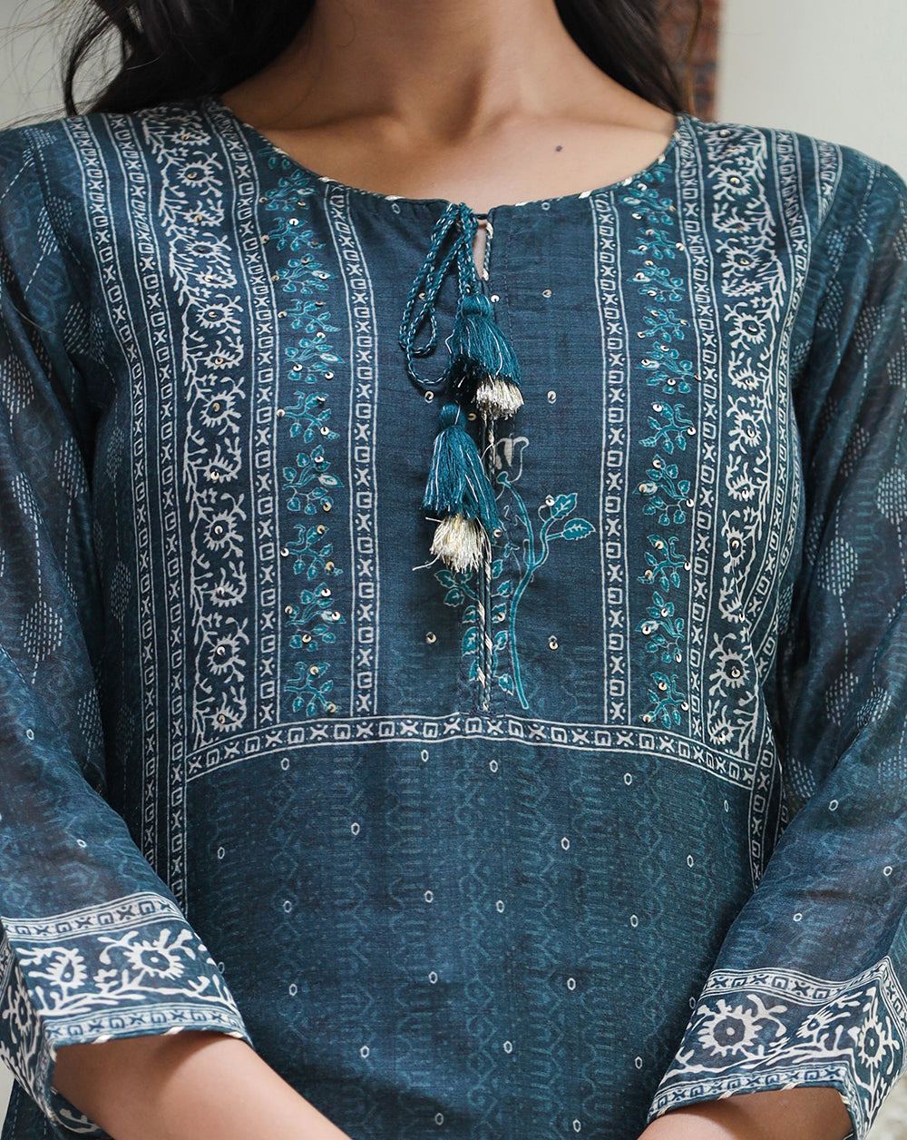 Kaajh Women's Royal Blue Chanderi Kurta Set With Pant And Dupatta