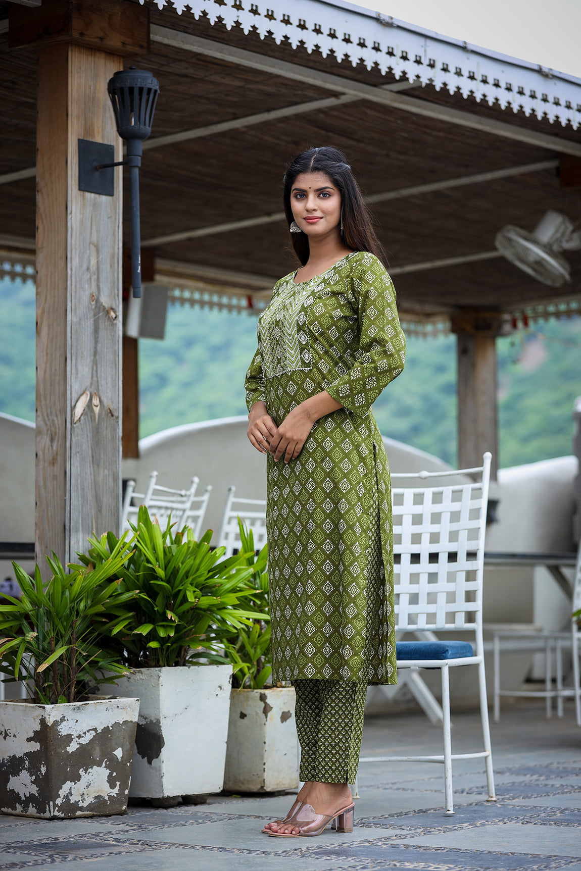 Kaajh Women's Green Printed Kurta Pant Set