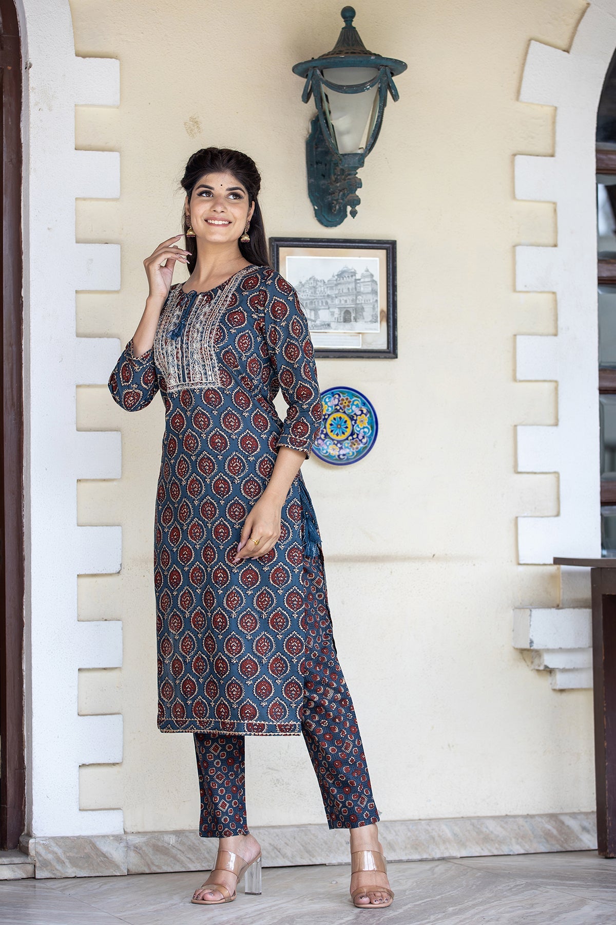Kaajh Women's Blue Ajrak Print Cotton Kurta Pant Set