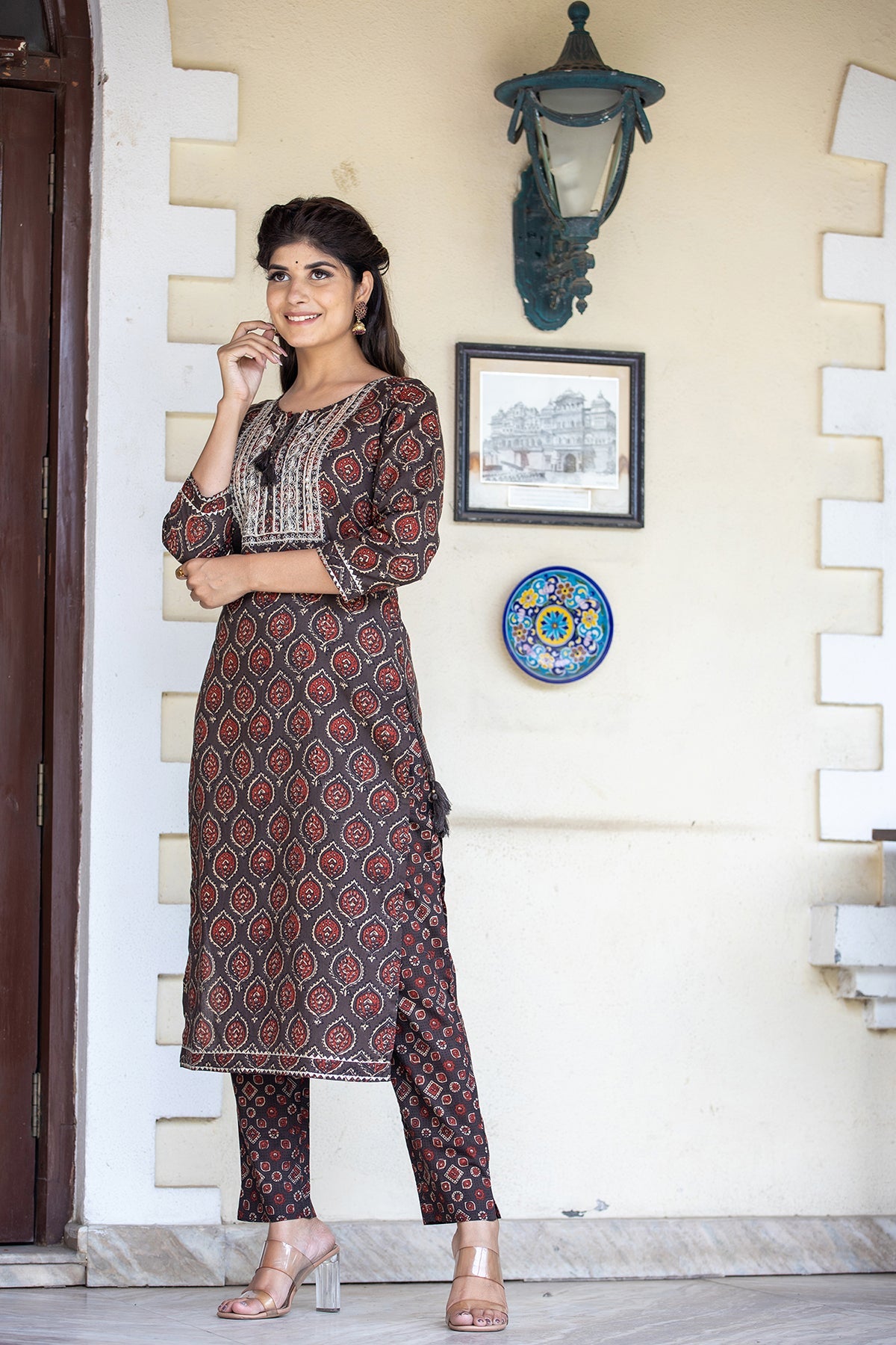 Kaajh Women's Brown Ajrak Print Cotton Kurta Pant Set