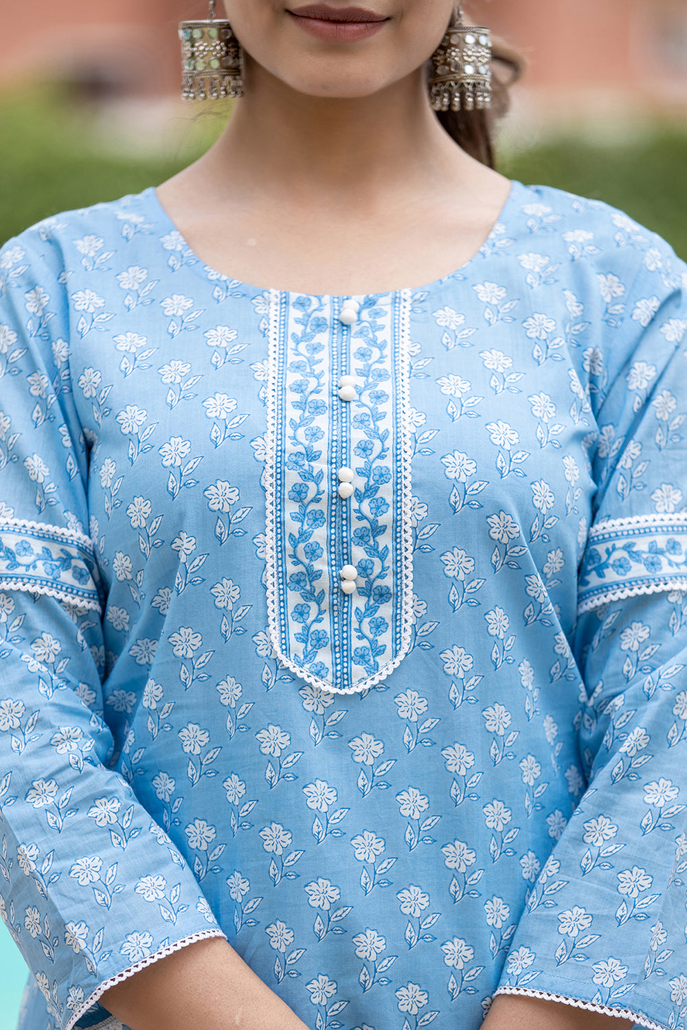 Kaajh Women's Sky Blue Floral Print Cotton Casual Kurta