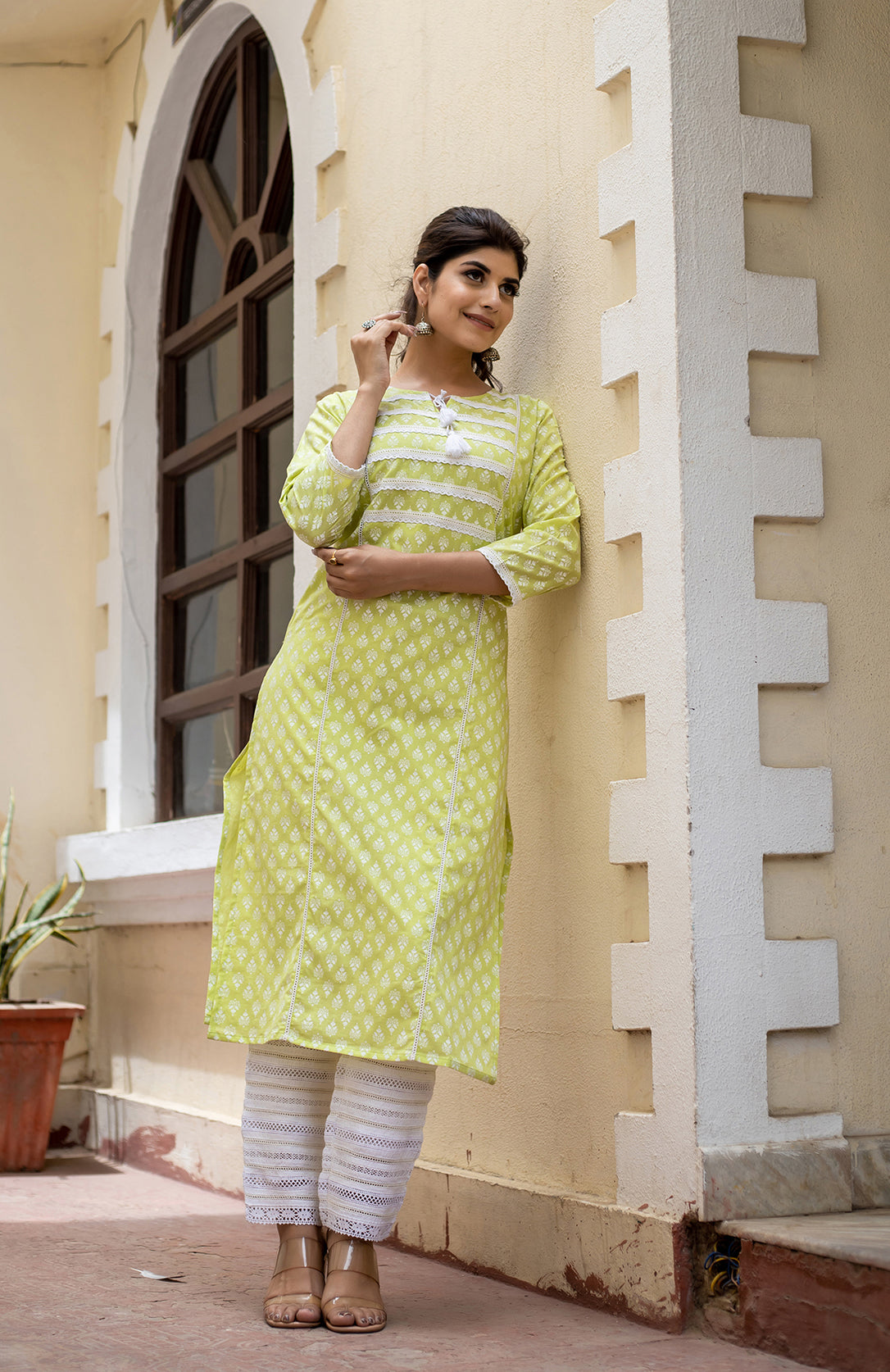 Kaajh Women's Green Pastel Printed Cotton Casual Kurta