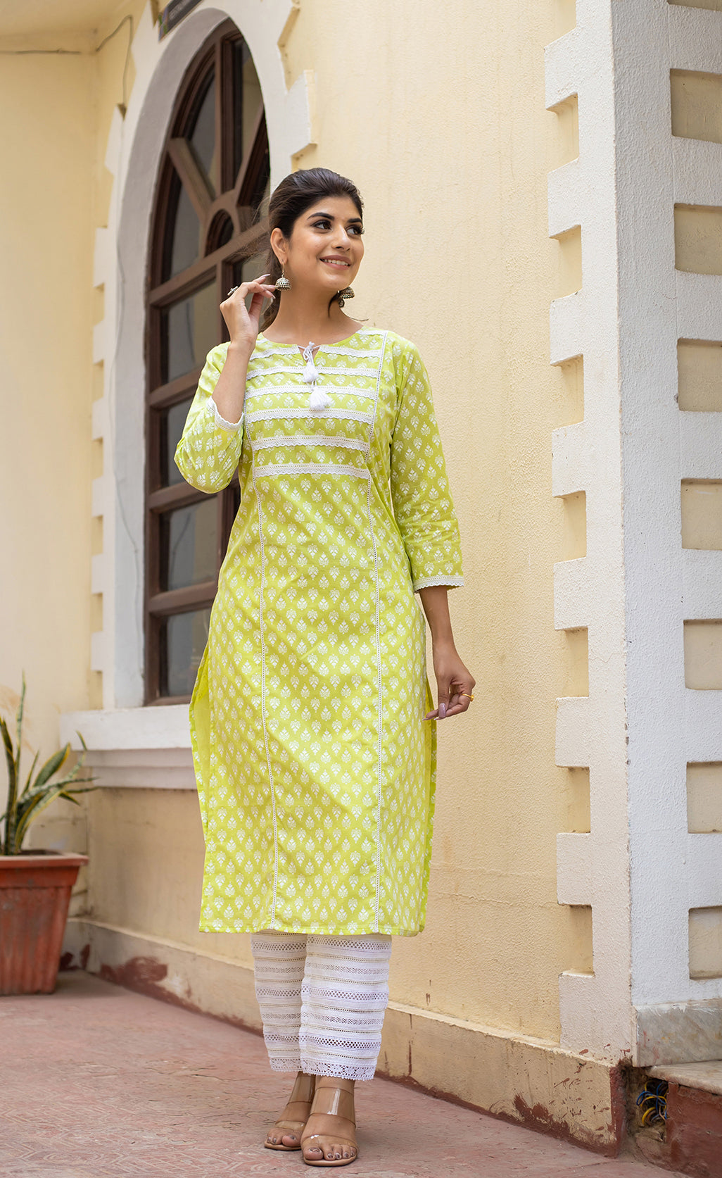 Kaajh Women's Green Pastel Printed Cotton Casual Kurta