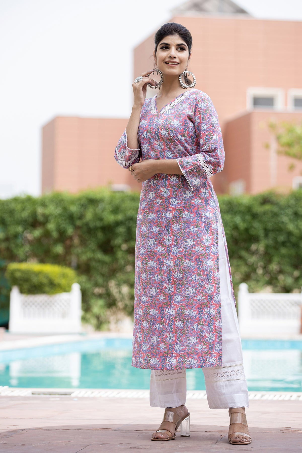 Kaajh Women's Pink Floral Printed Cotton Kurta