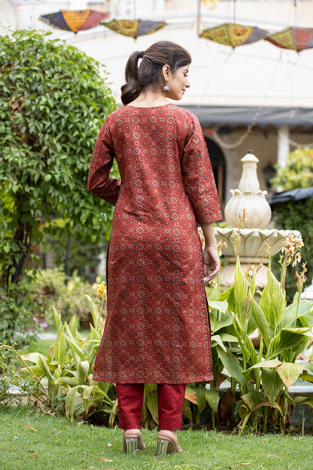 Kaajh Women's Maroon Printed Cotton Kurta Pant Dupatta Set