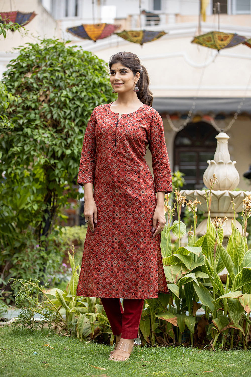 Kaajh Women's Maroon Printed Cotton Kurta Pant Dupatta Set