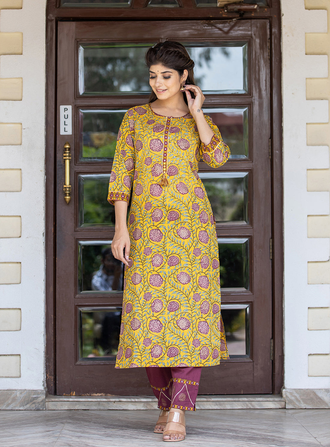 Kaajh Women's Yellow Purple Cotton Kurta Pant Set