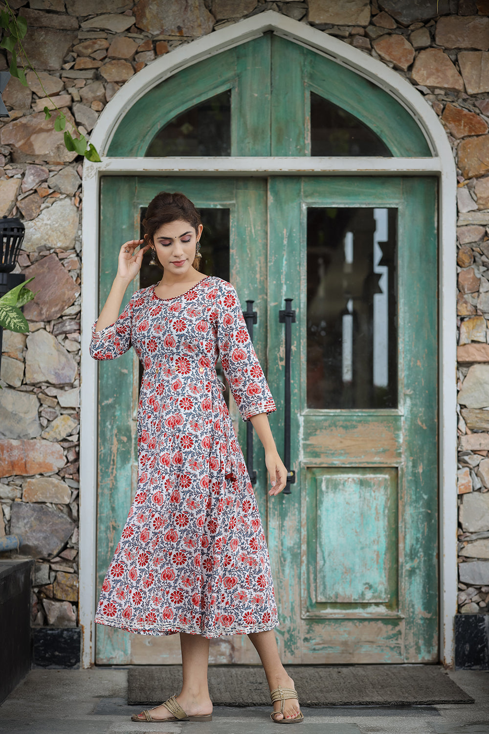 Kaajh Women's White Blue Floral Printed Cotton Ethnic Dress