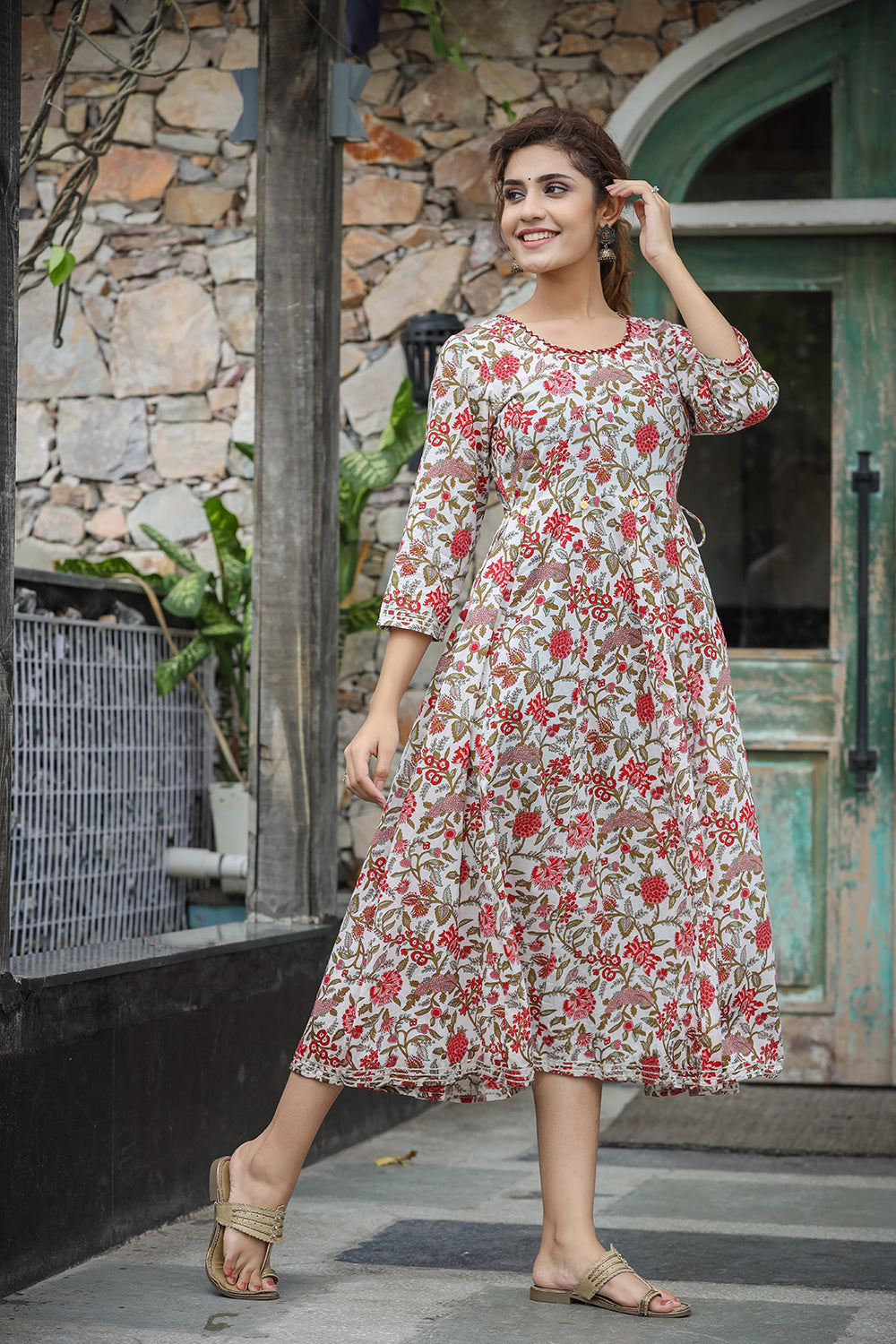 Kaajh Women's White Red Floral Printed Cotton Ethnic Dress