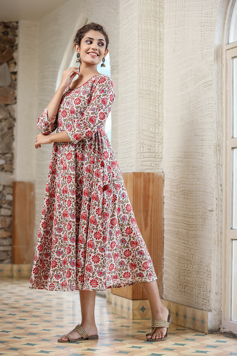 Kaajh Women's White Green Floral Printed Cotton Ethnic Dress