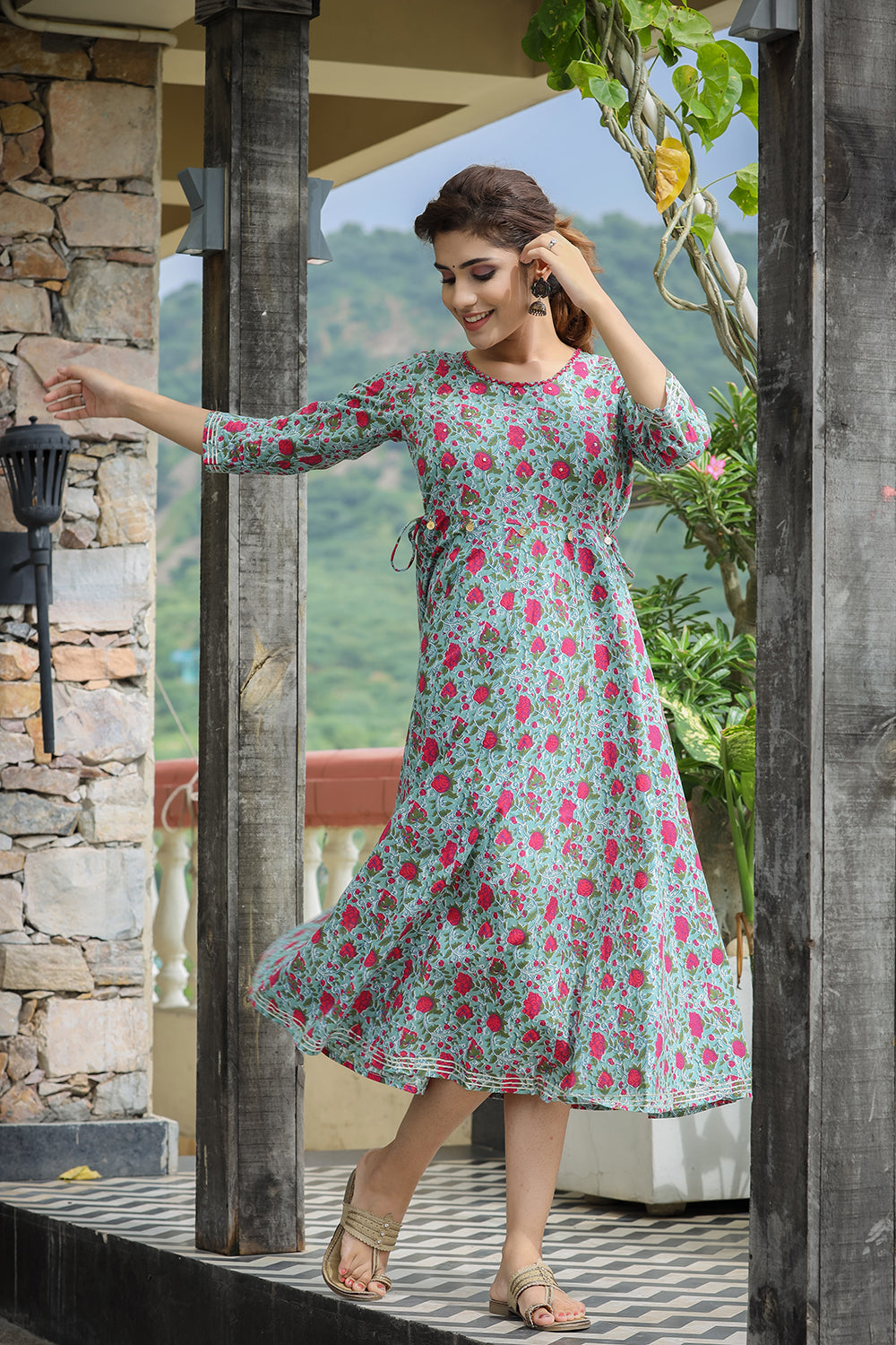 Kaajh Women's Green Pink Floral Printed Cotton Ethnic Dress