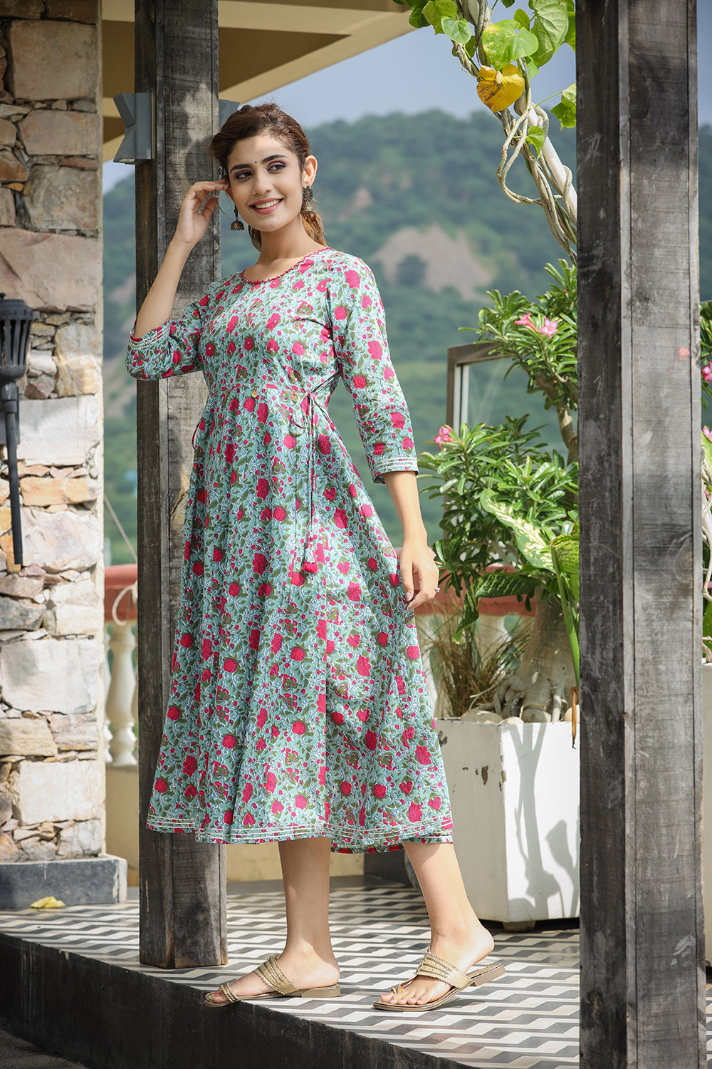 Kaajh Women's Green Pink Floral Printed Cotton Ethnic Dress