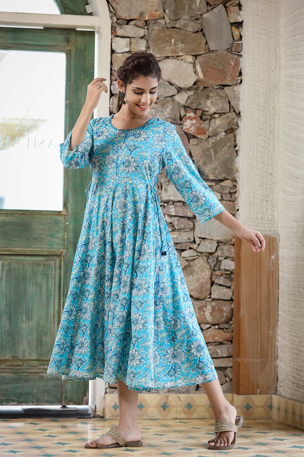 Kaajh Women's Sky Blue Floral Printed Cotton Ethnic Dress
