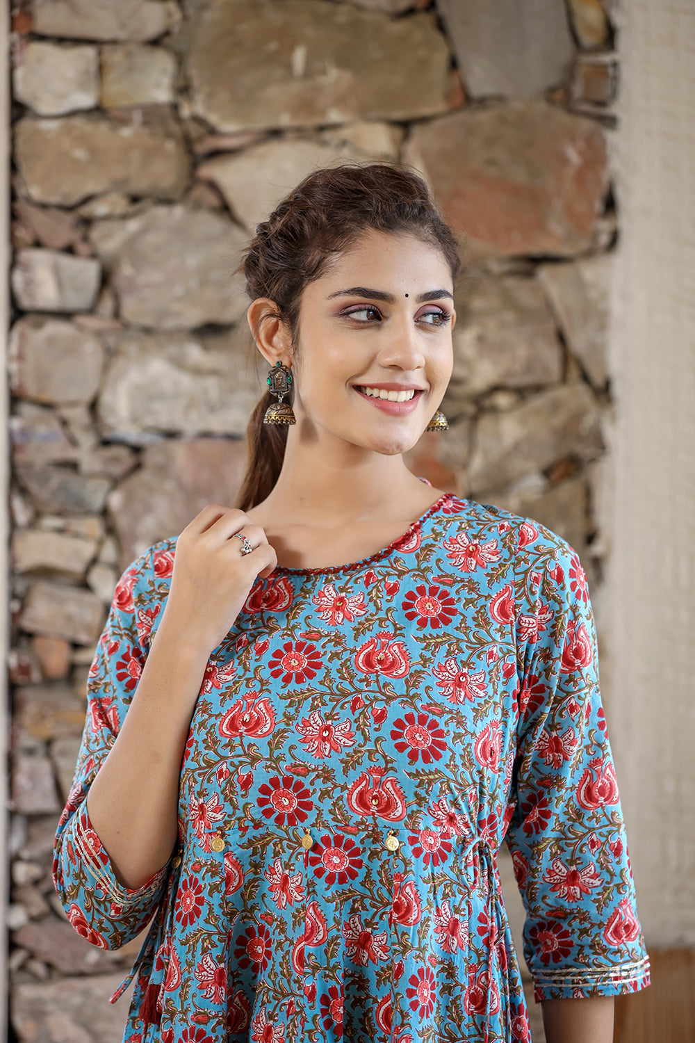 Kaajh Women's Blue Red Floral Printed Cotton Ethnic Dress