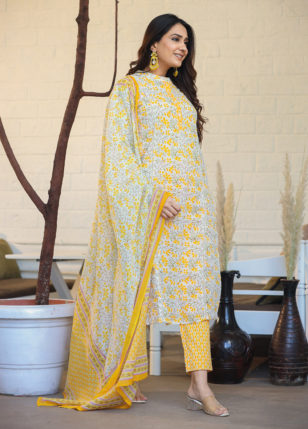 Kaajh Woman's Yellow Ethnic Print Cotton Kurta Pant Set With Dupatta