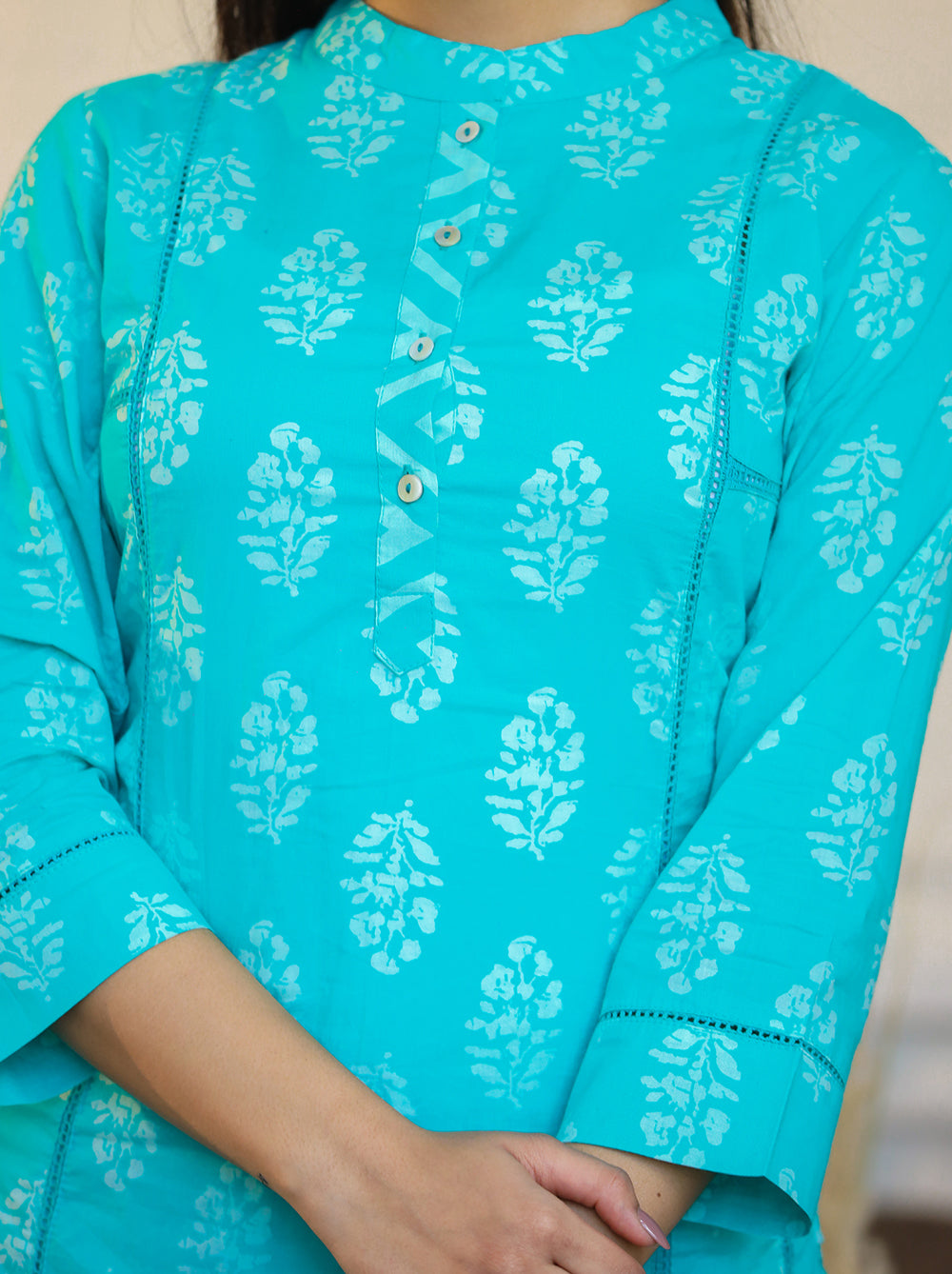 Kaajh Woman's Turqouise Green Block Print Cotton Kurta Pant Set With Dupatta