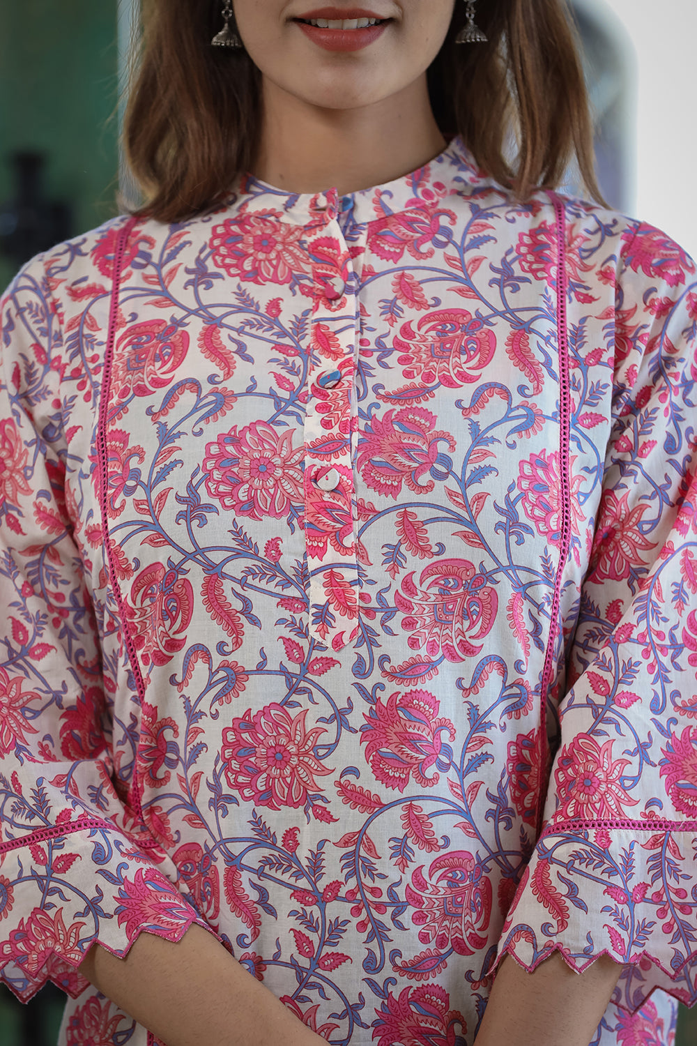 Kaajh Women's Pink Floral Printed Kurta Pant Set