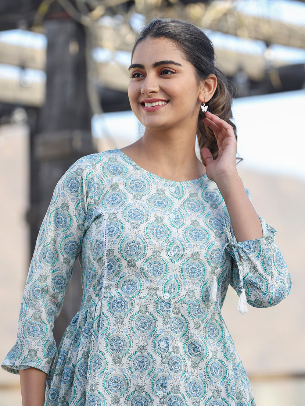 Kaajh Off White Green Printed Shirt Style Cotton Tunic