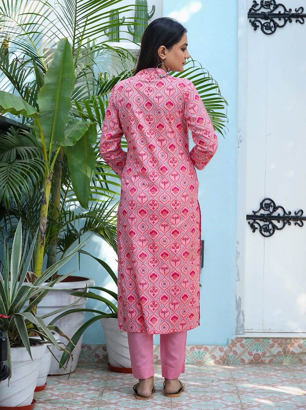 Kaajh Woman's Pink Ethnic Print Cotton Kurta Pant Set