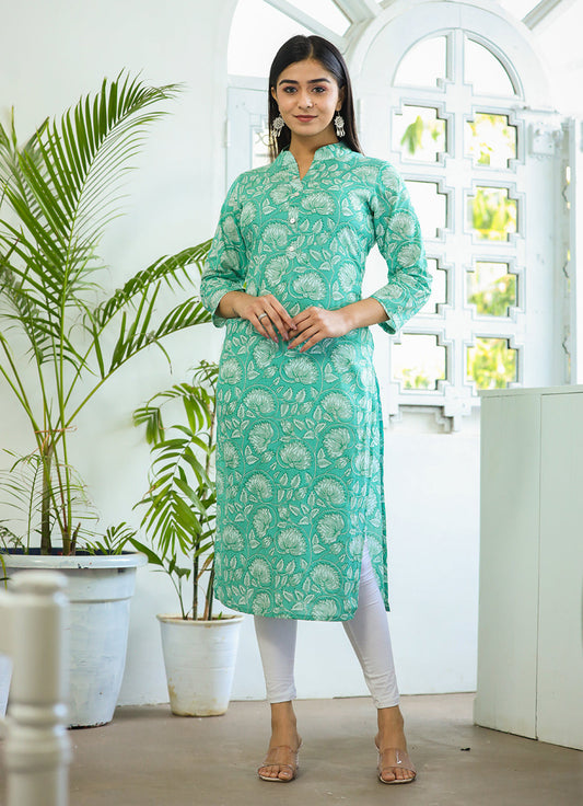 Kaajh Woman's Pastel Green Floral Print Cotton Casual Kurta