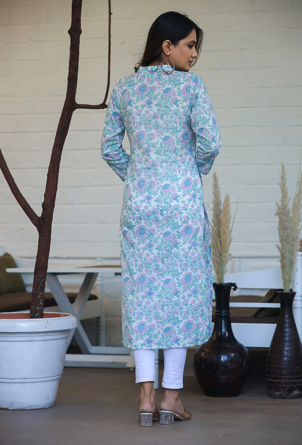 Kaajh Woman's Sky Blue Floral Print Cotton Casual Kurta