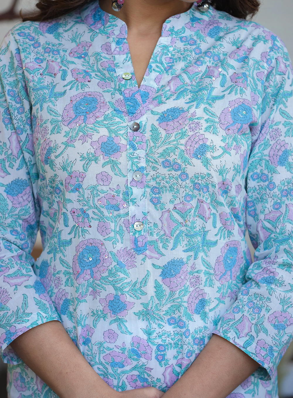 Kaajh Woman's Sky Blue Floral Print Cotton Casual Kurta