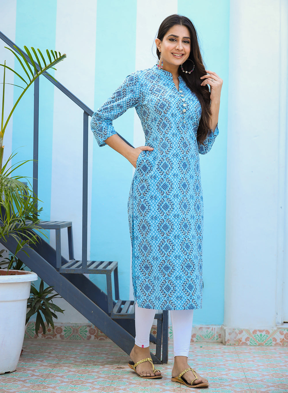 Kaajh Woman's Sky Blue Ethnic Print Casual Kurta