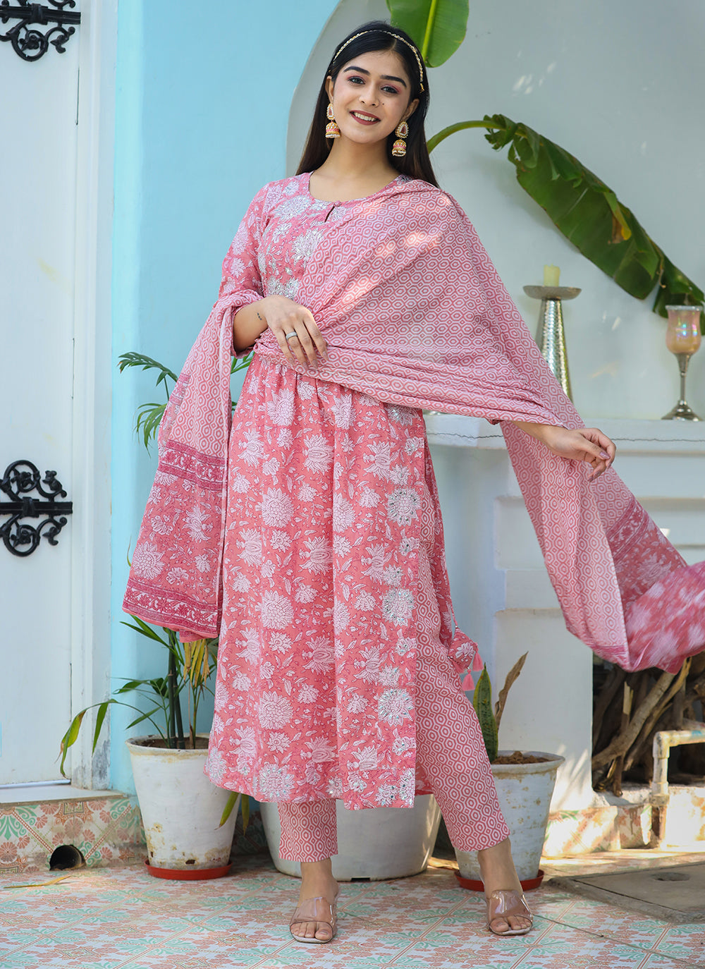 Kaajh Woman's Pink Floral Print Cotton Kurta Pant With Dupatta Set