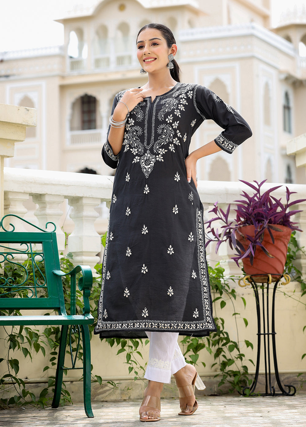 Kaajh Women's Black Chikhankari Embroidered Kurta Pant Set