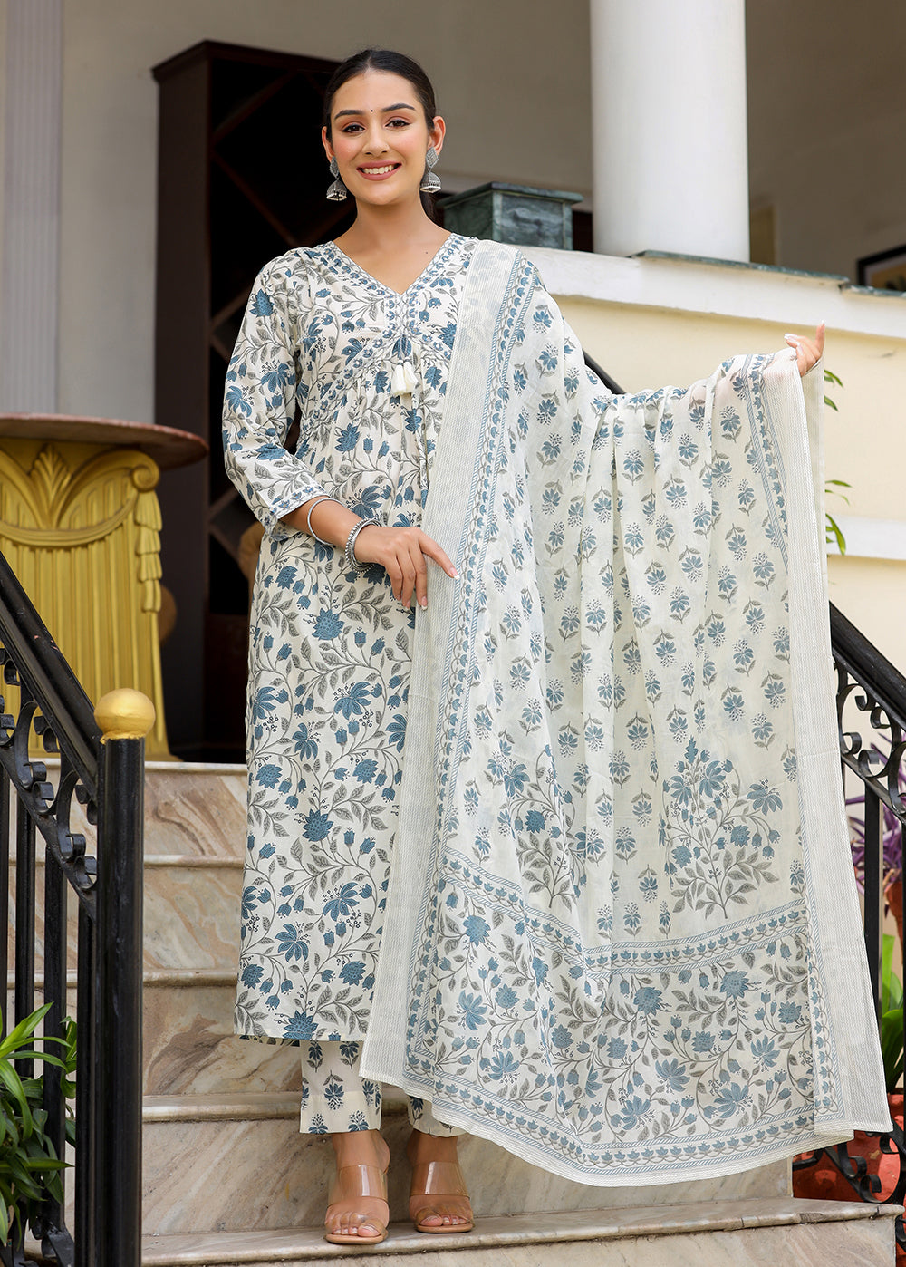 Kaajh Women's White Floral Printed Aaliya Cut Kurta Pant And Dupatta Set