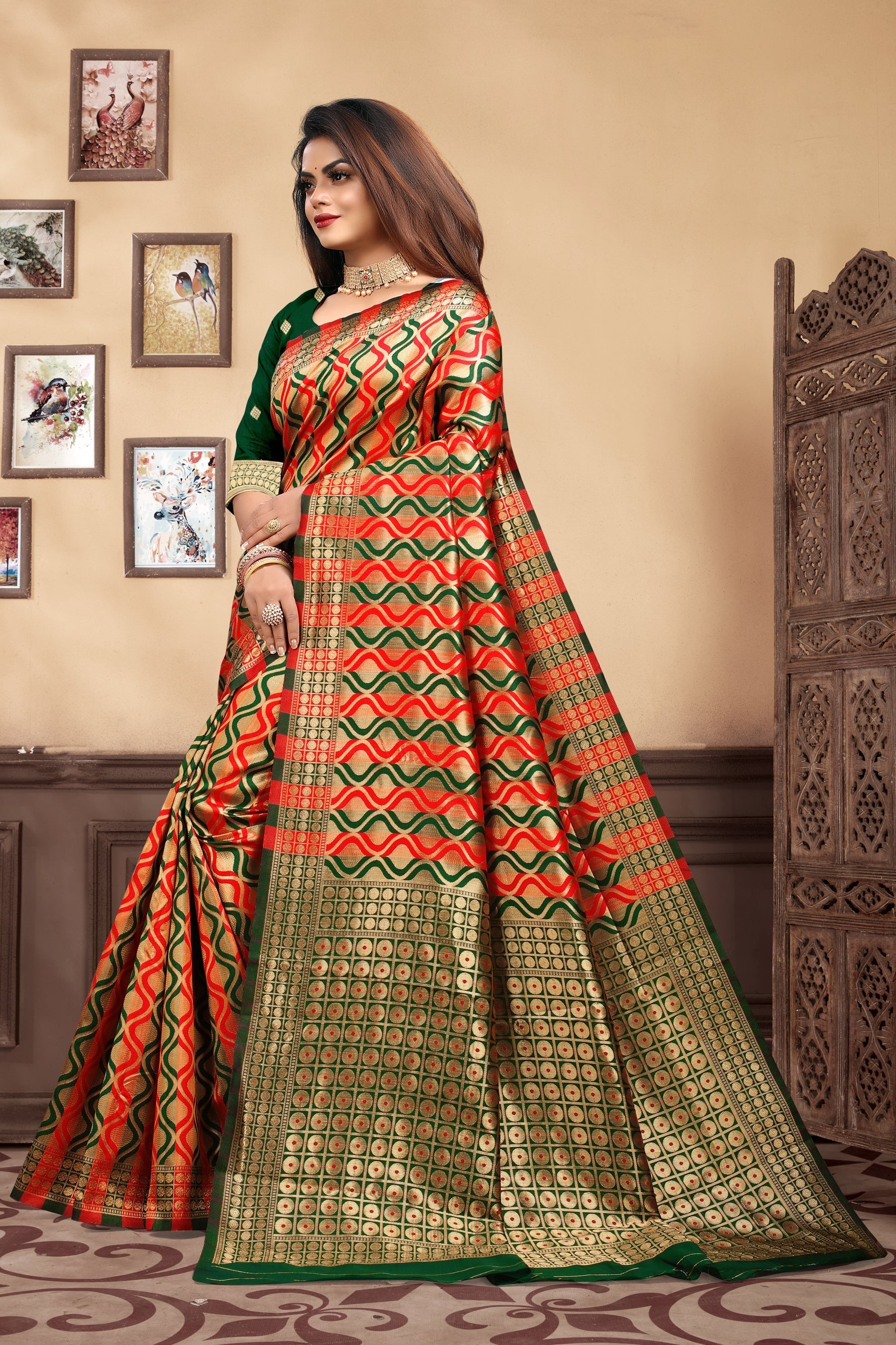 Vedant Vastram Litchi Silk Designer Banarasi Saree - Bottle Green | Swadesiicart