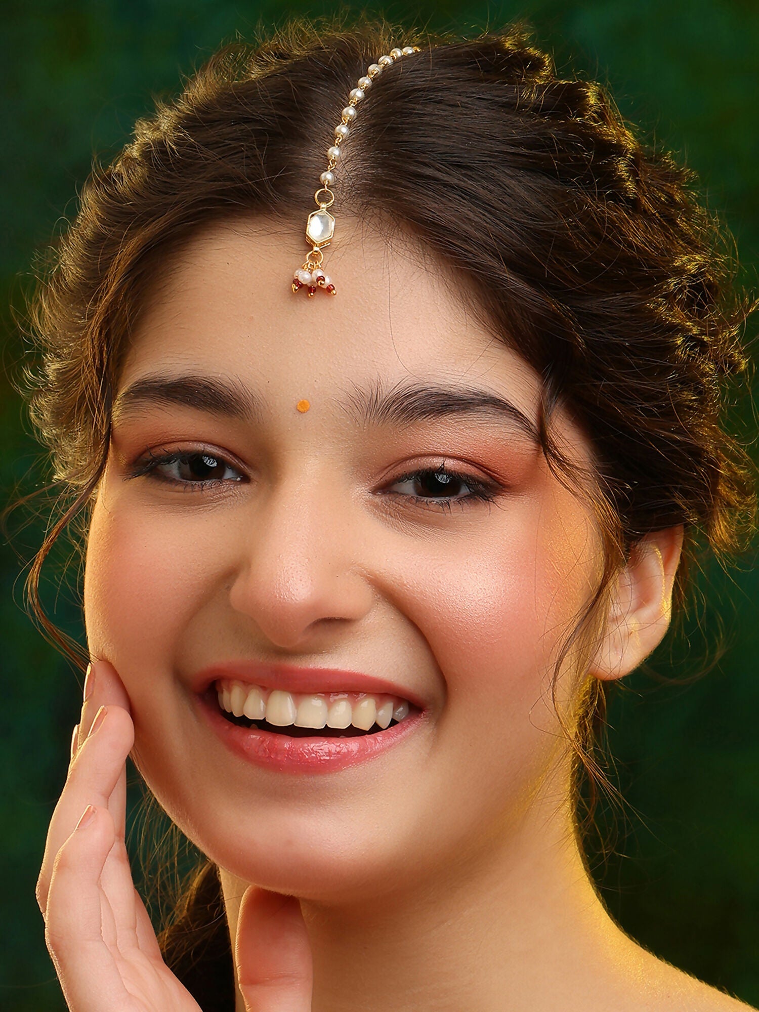 Ruby Raang Soft Bloom Kundan Maang Tikka
