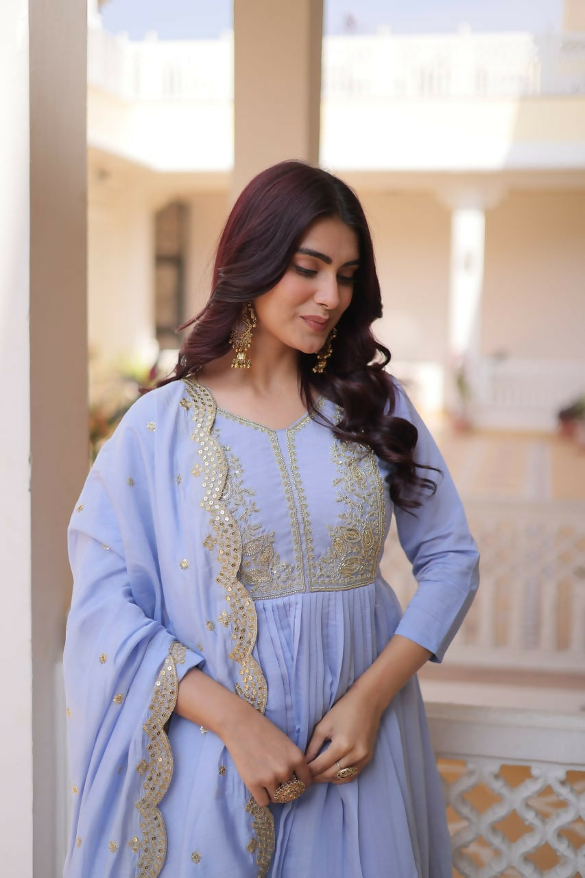 Teeya Creation Womens New Stylish Mul Chanderi With Rich Mirror Lace Work Kurta Set