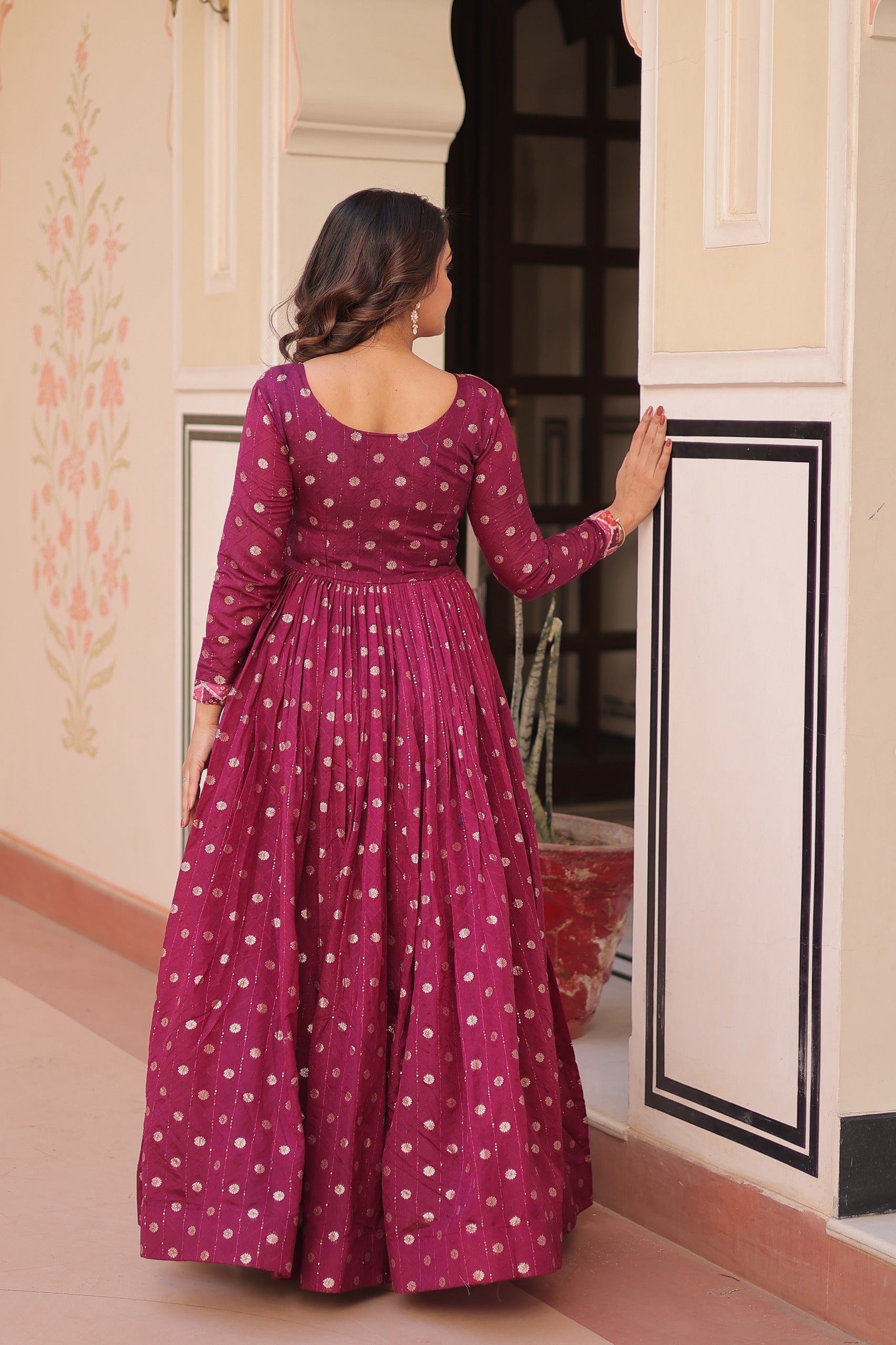 Prazu Fashion Wine Position Print Choli With Staple Jequard Weaving Work Gown