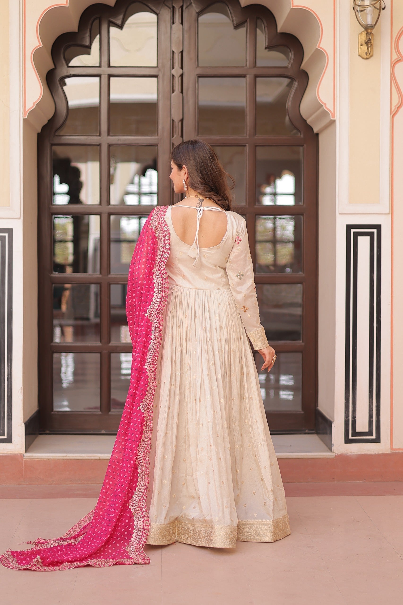 Prazu Fashion Cream Cosmos Weaving Jacquard Pearl Beads Embroidered Gown