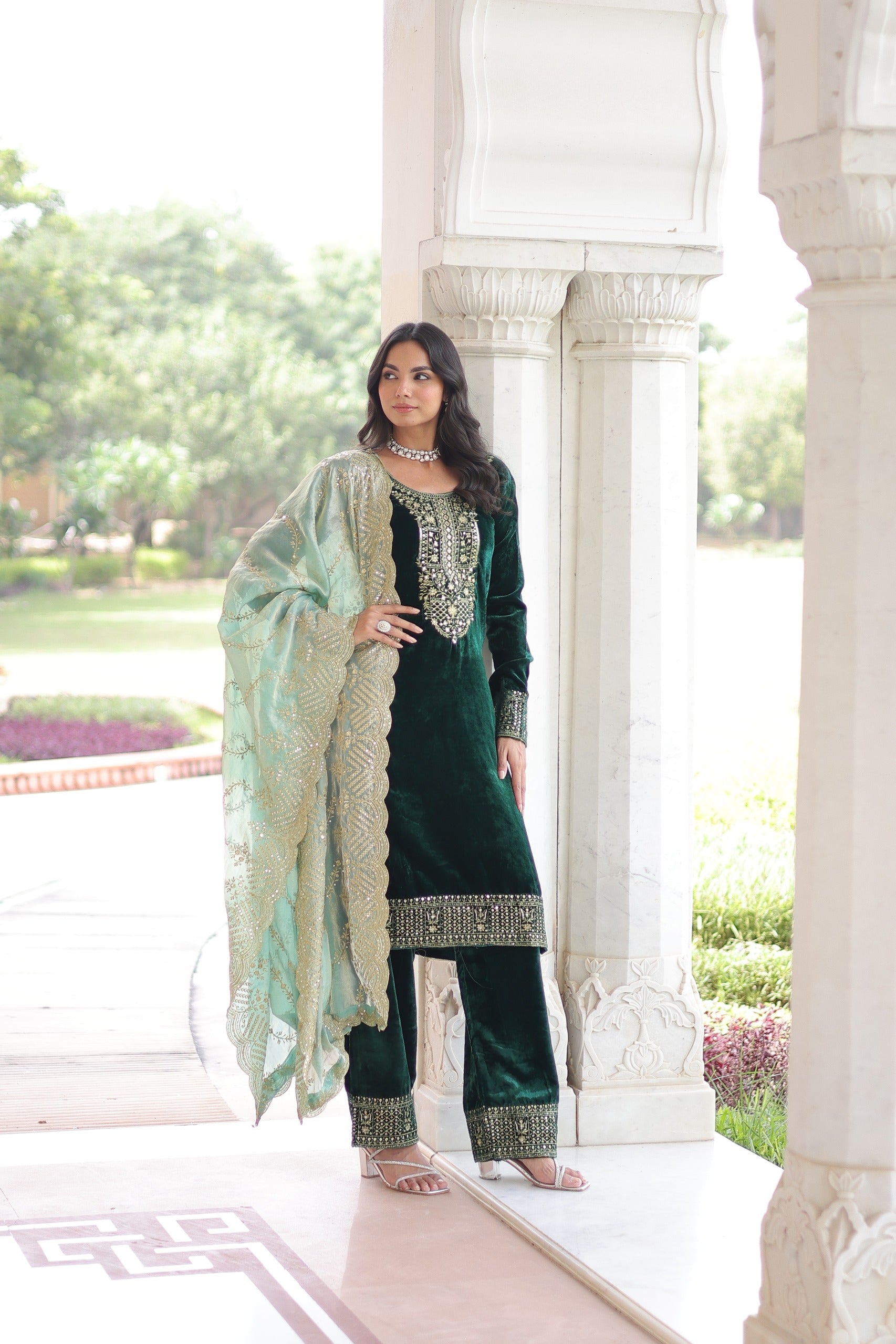 Prazu Fashion Green Velvet Rich Sequins & Zari Embroidered Work Salwar Suit