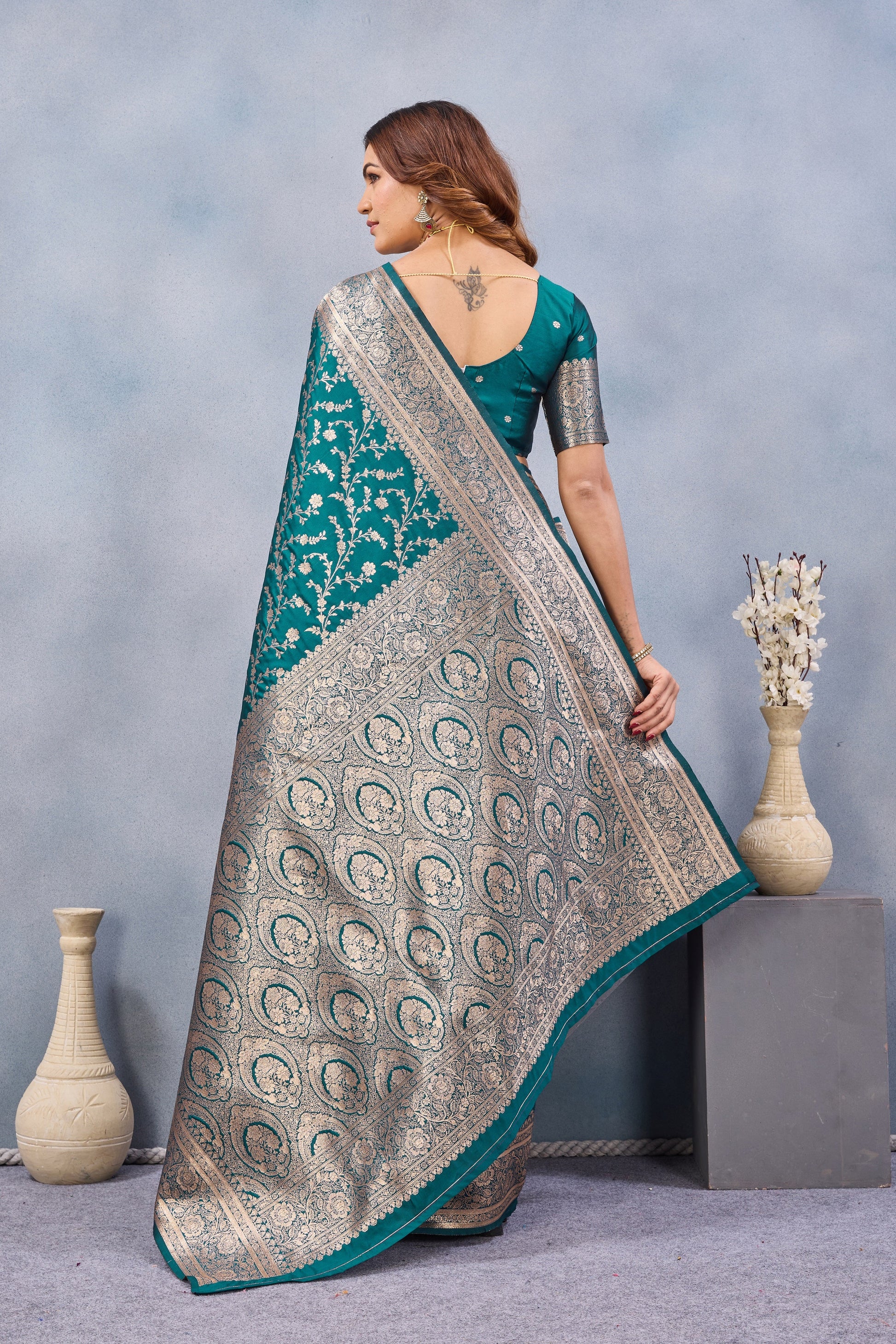 Divine International Trading Co Turuoise Soft Silk Blend Banarasi Jacuard Work Designer Party Wear Saree With Unstitched Blouse Piece