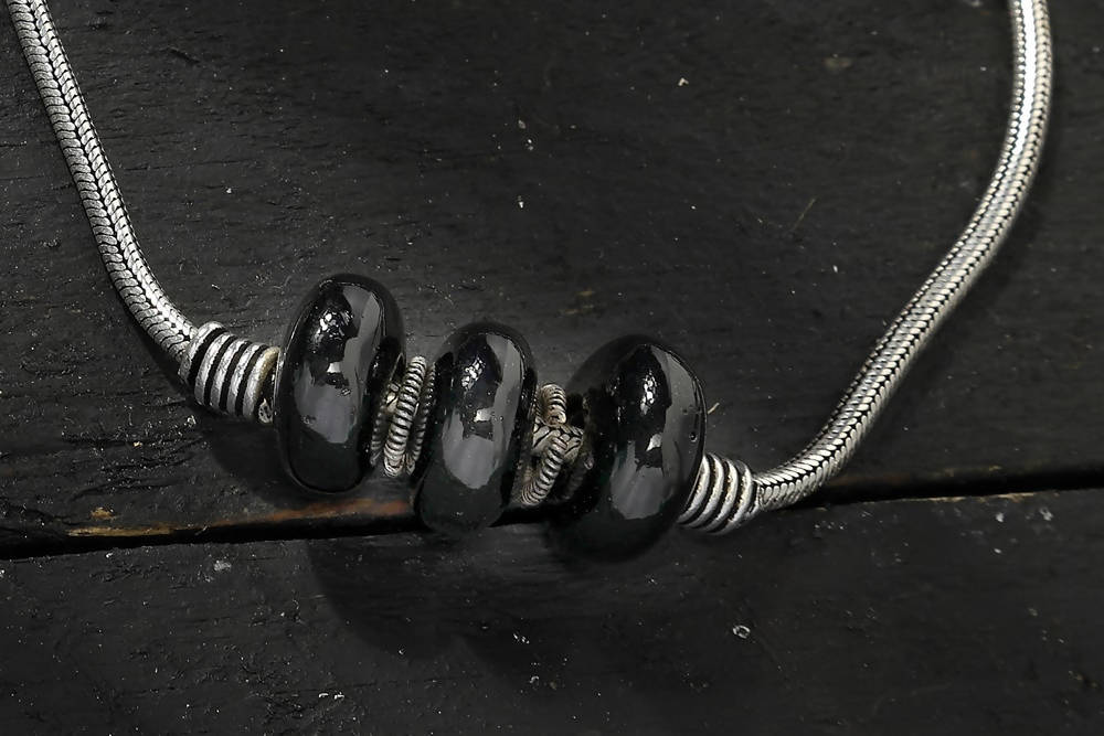 Mominos Fashion Kamal Johar Oxidised Plain Silver With Black Beads Anklets