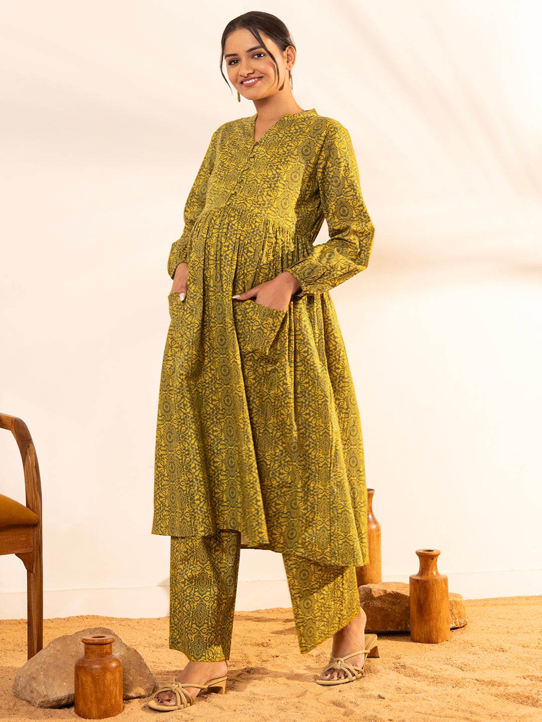 Janasya Olive Cotton Printed Gathered Kurta Set 