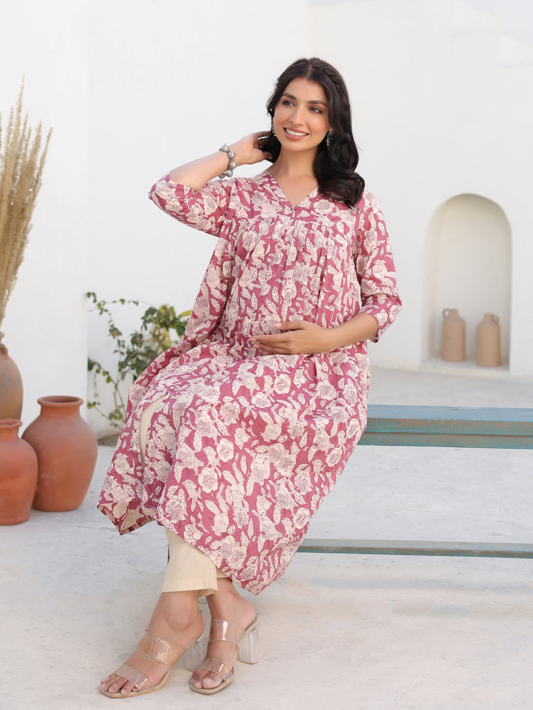 Janasya Light Cotton Floral Gathered Kurta 