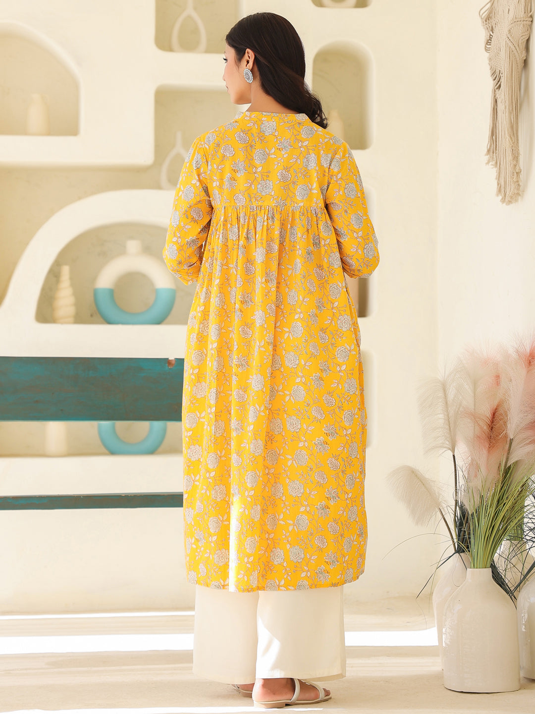 Janasya Bright Cotton Floral Gathered Kurta 