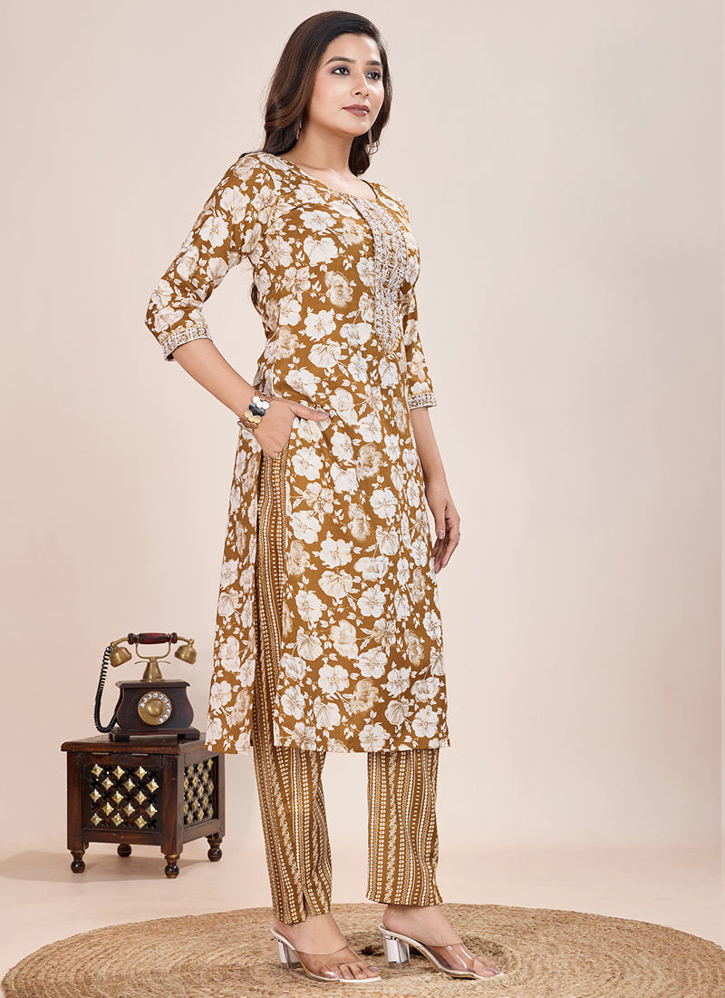 Prazu Fashion Beige Printed Cotton Blend Kurta Pant Set