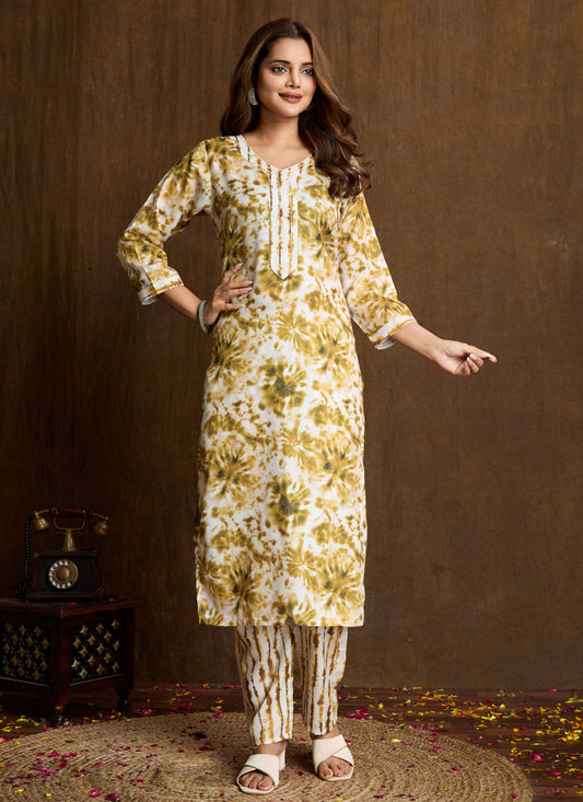 Prazu Fashion Cream Printed Cotton Blend Kurta Pant Set