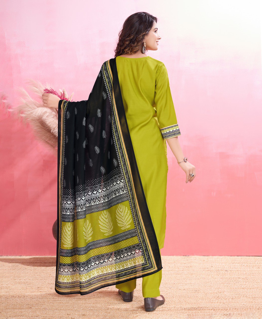 Prazu Fashion Parrot Green Viscose Silk Printed Kurta Set