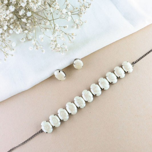 Glamorous Fashionable Eye-Catching Cream Beaded Choker and Earrings Set For Women/Girls - Wahe Jewels Noz2Toz